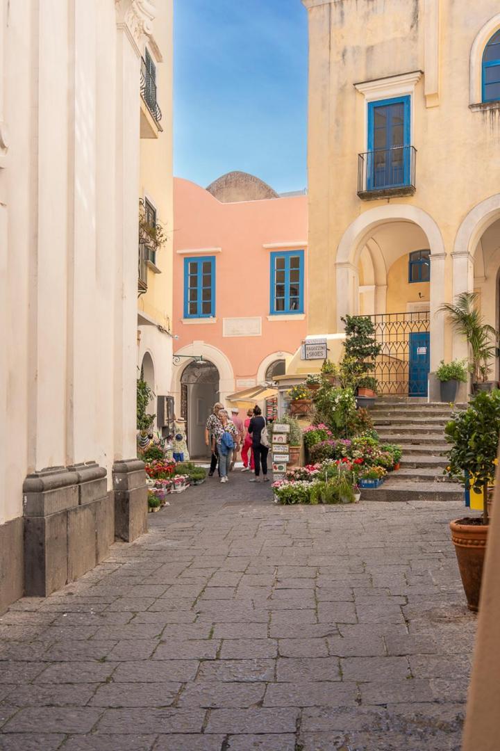 A 10 Passi Lägenhet Capri Exteriör bild
